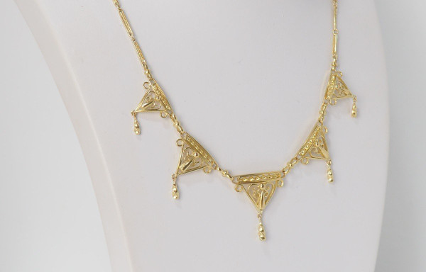 Collier Draperie Ancien  En Or Jaune