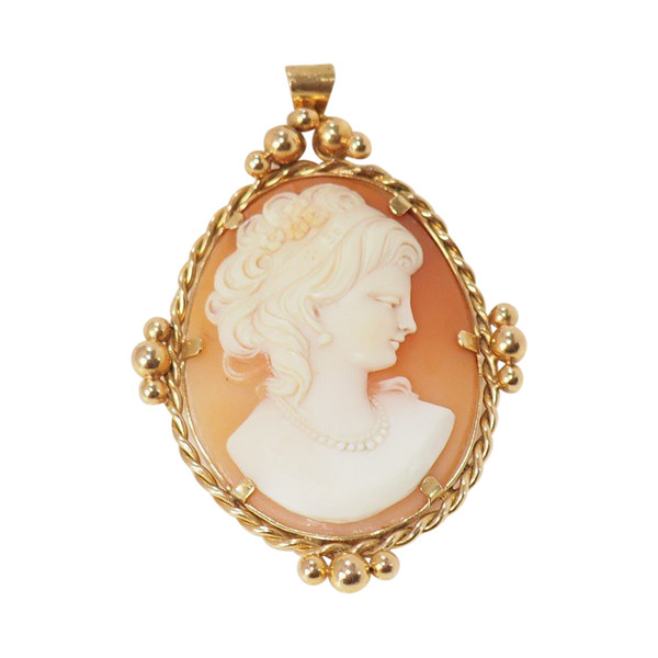 Pendentif Important En Or Jaune Et Camée