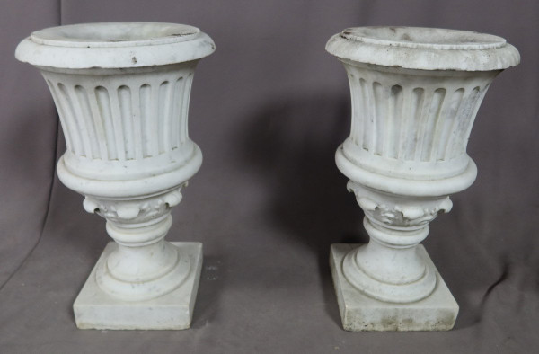 Pair Of Medici Vases In Carrara Marble Nineteenth