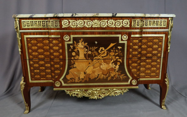 Commode En Marqueterie d'Après Un Modèle De Riesener