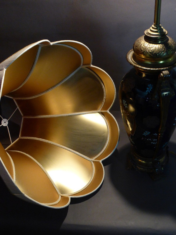 Large 19th century lamp and its gilded bronze frame