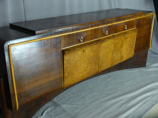 Großes Buffet Osvaldo Borsani Twentieth