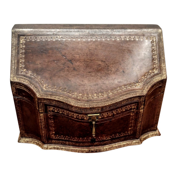 Coffret classeur, porte lettres.