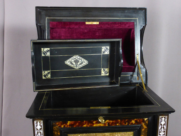 Important Coffre à Bijoux Sur Sa Table XIXe siècle