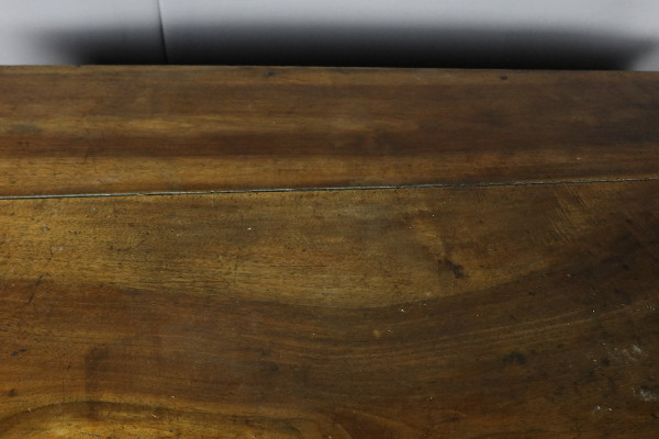 Commode Mazarine En Noyer XVIIIème siècle