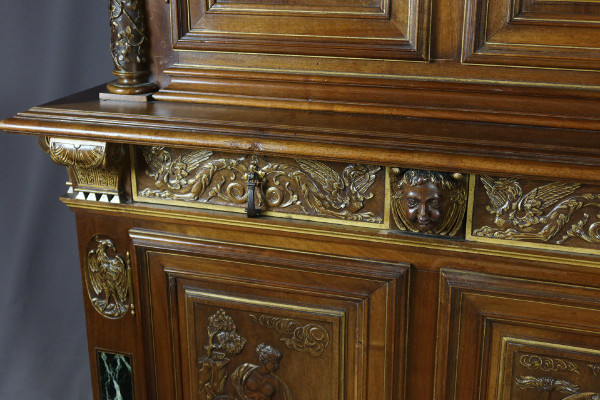 Sideboard Nussbaum Geschnitzt Renaissance-Stil