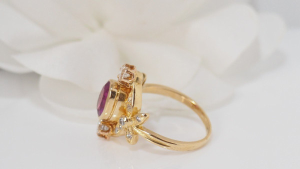Bague Marquise  En Or Jaune, Rubis Et Diamants
