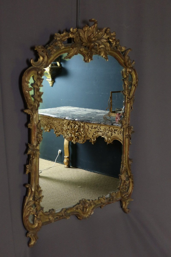 Miroir En Bois Sculpté Et Doré XIXème