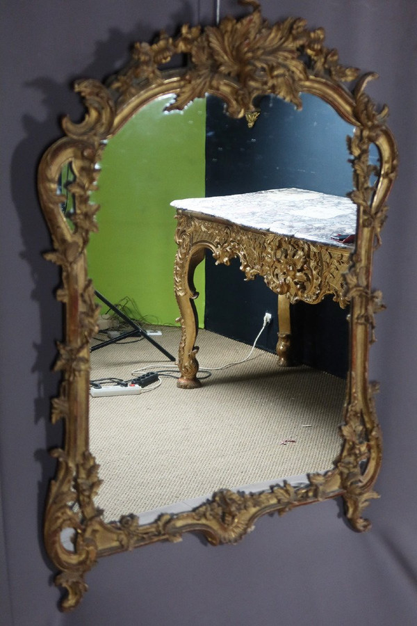 Miroir En Bois Sculpté Et Doré XIXème
