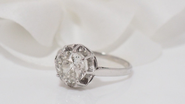 Anello Solitario Antico In Platino E Diamanti