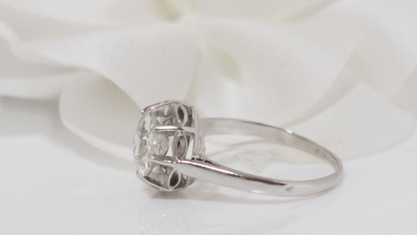 Anello Solitario Antico In Platino E Diamanti