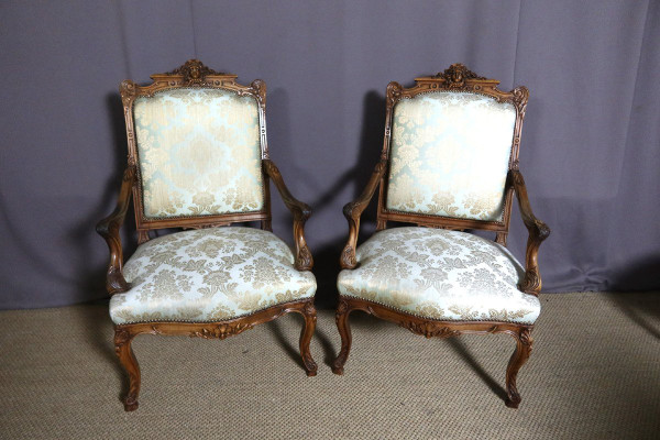 Fauteuils et chaises XIXe siècle En Noyer