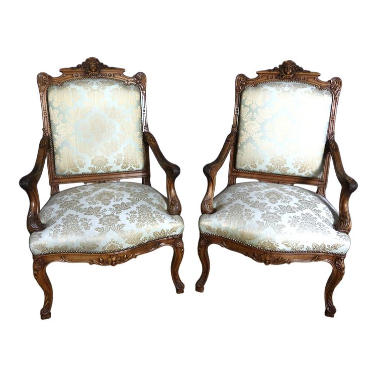 Fauteuils et chaises XIXe siècle En Noyer