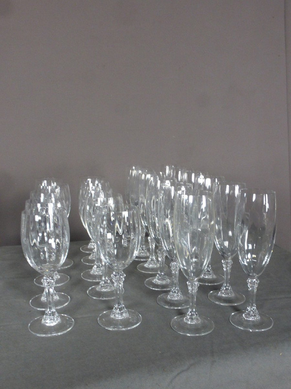47 Piece Crystal Glass Set