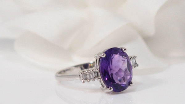 Ring In White Gold, Amethyst And Diamonds