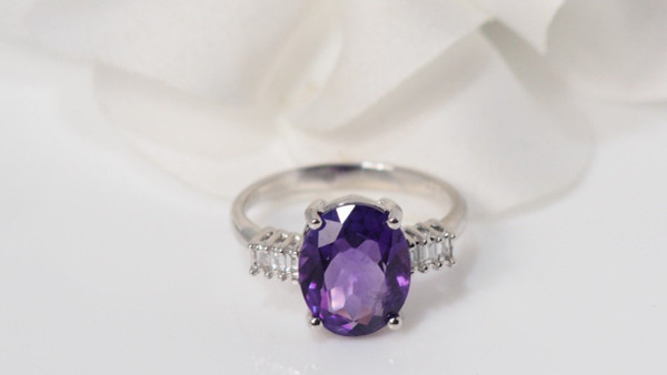 Ring In White Gold, Amethyst And Diamonds