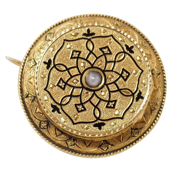 Broche En Or Jaune, émail Noir Et Perle Fine
