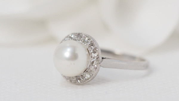 Bague En Or Gris, Perle De Culture Et Diamants