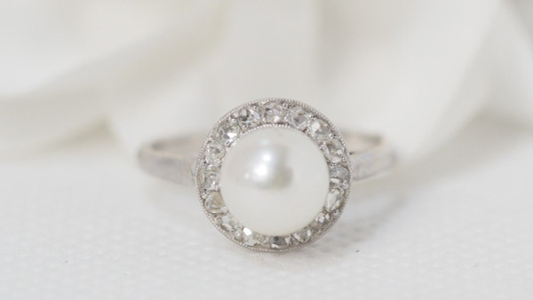 Bague En Or Gris, Perle De Culture Et Diamants