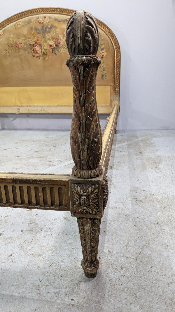 Lit De Style Louis XVI Laqué Et Doré Tapisserie Florale époque 1900