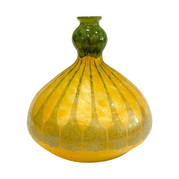 Le Verre Français Art Deco Vase „stilisiertes Blattwerk“