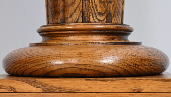 Important Column in Solid Oak – 1900