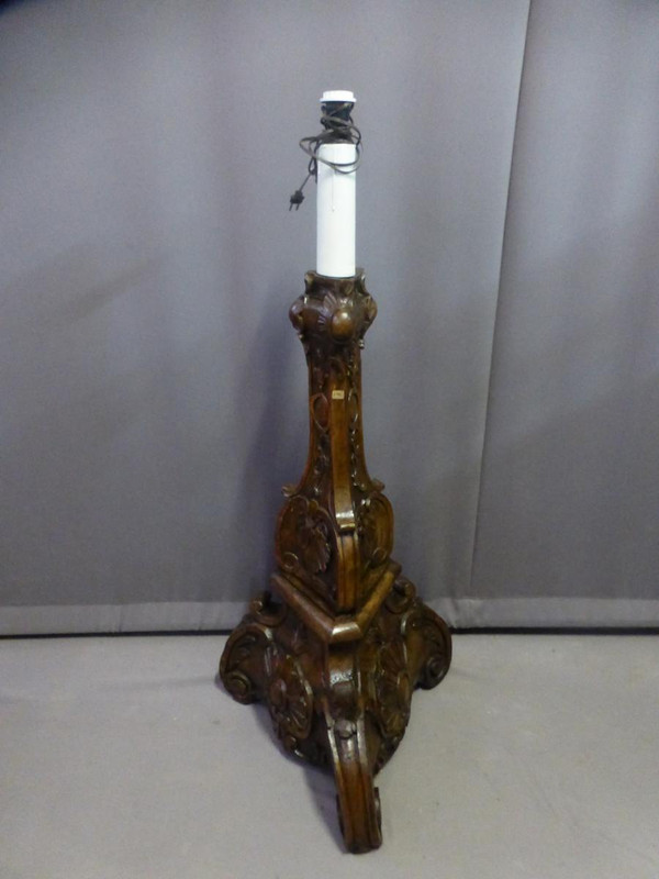 Big XVIIth Foot In Walnut