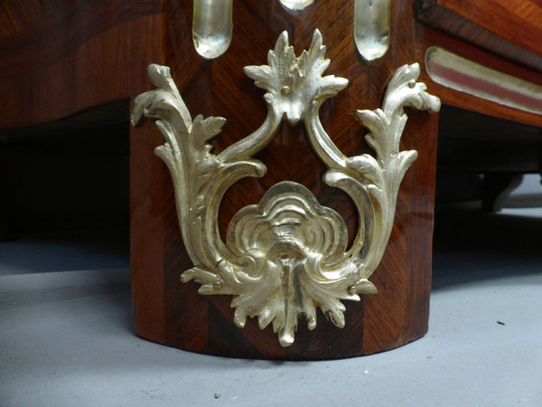 Commode En Marqueterie Style Régence