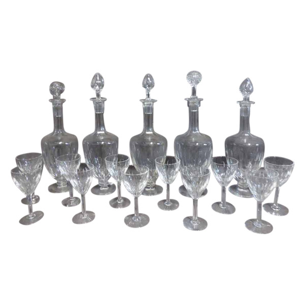 Service Of 50 Glasses And 6 Crystal Carafes