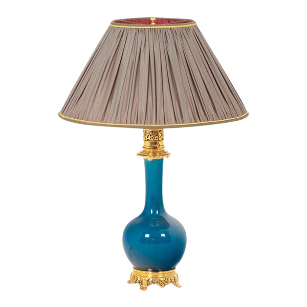 Paris porcelain and gilt bronze lamp, circa 1880