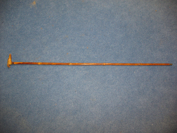 Bastone con pomello a forma di testa di levriero, fine XIX secolo