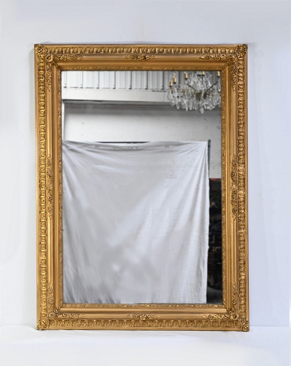 Important Mirror in Golden Wood - 1st part of the 19th century