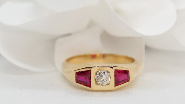 Bague En Or Jaune, Diamant Et Rubis