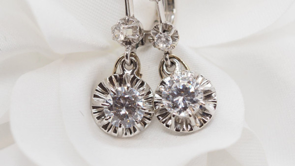 White Gold And Zirconium Dormeuse Earrings
