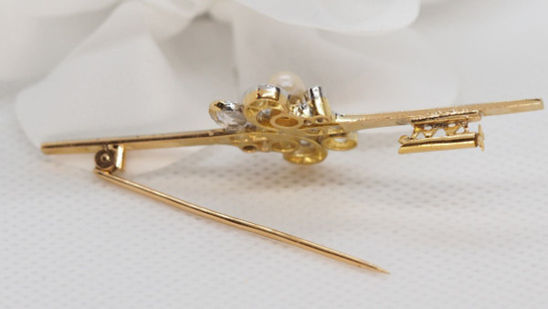 Broche Ancienne En Or Jaune et platine , Perle Fine Et Diamants