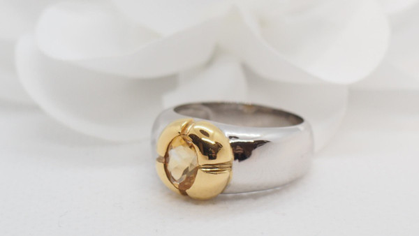 Anello bicolore in oro e citrino