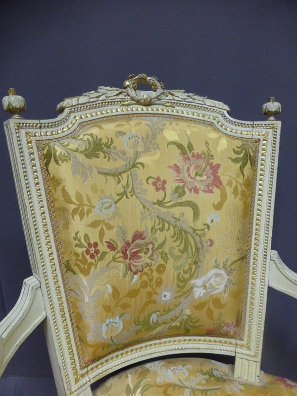Paire De Fauteuils Style Louis XVI