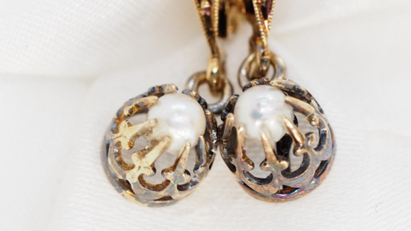 Boucles d'Oreilles Anciennes  En Or Jaune Et Perles Fines