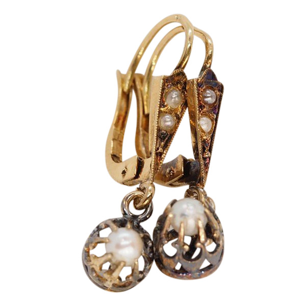 Boucles d'Oreilles Anciennes  En Or Jaune Et Perles Fines