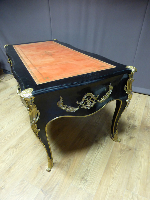 Grand Bureau Style Louis XV