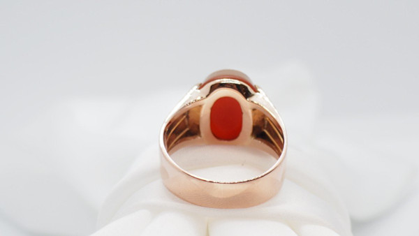 Anello Chevalière con cammeo in oro rosa anni '50
