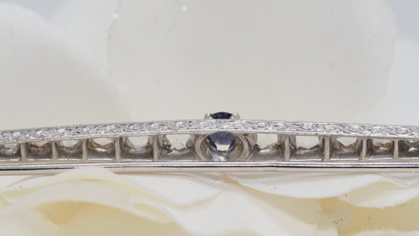 Broche Barrette En Platine Sertie De Saphir Et Diamants