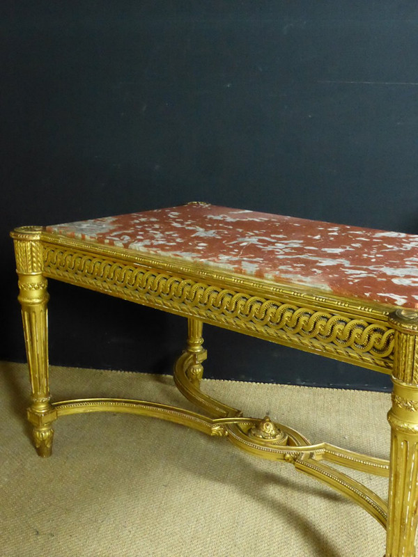 Table De Milieu En Bois Dore
