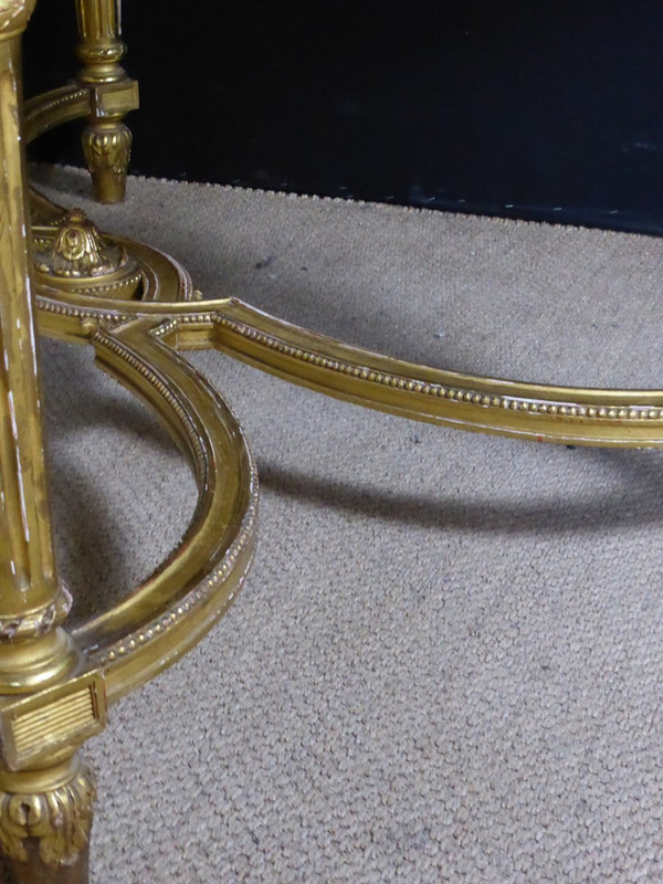 Table De Milieu En Bois Dore