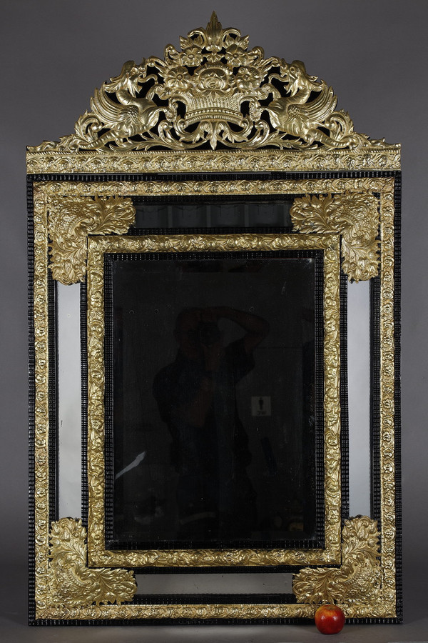 Improtant miroir à parecloses de style Louis XIV