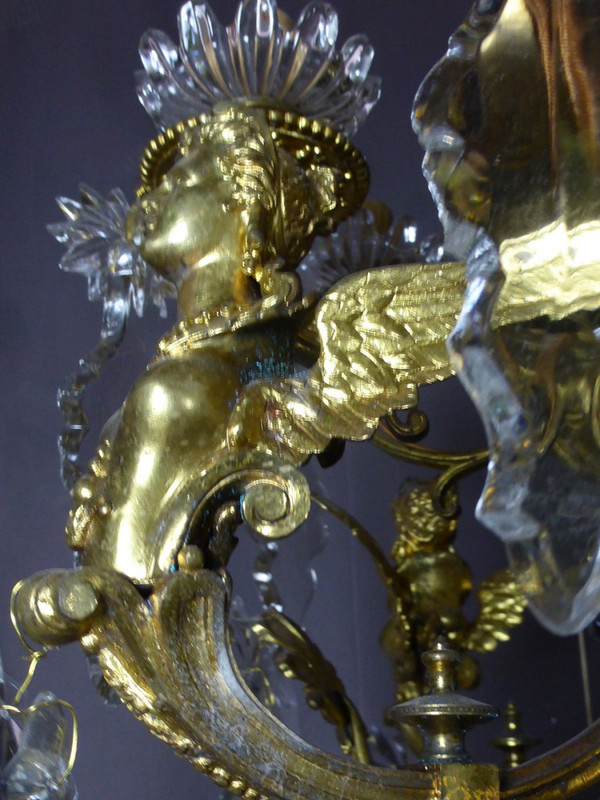 Lustre En Bronze Doré Aux Sphinges Ailés