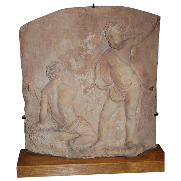Raro Piatto In Terracotta Ad Altorilievo, Amorini Settecento
