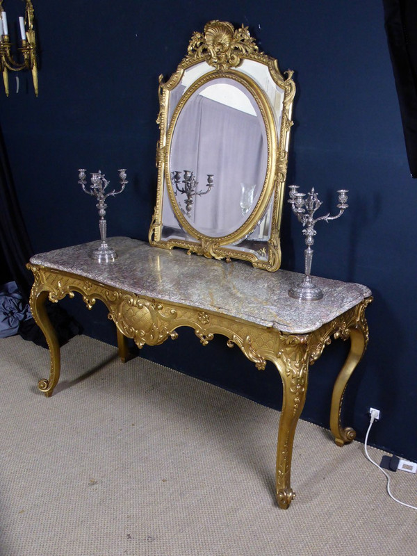 Table De Milieu En Bois Doré XIXe siècle