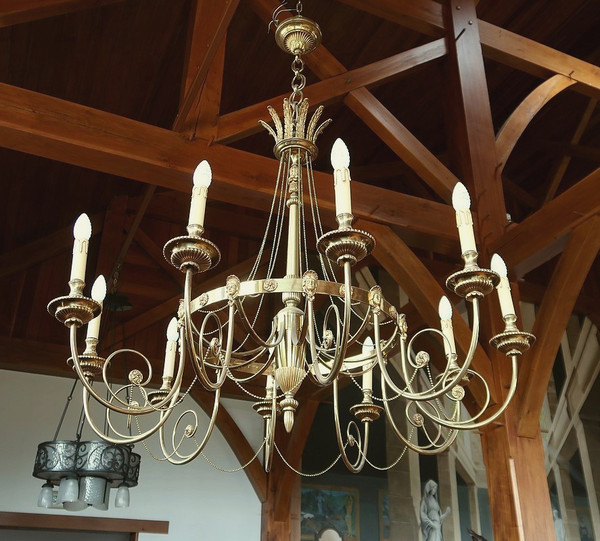 Set aus 3 Kronleuchtern mit 10 Lichtern, Louis XVI-Stil – Anfang des 20. Jahrhunderts