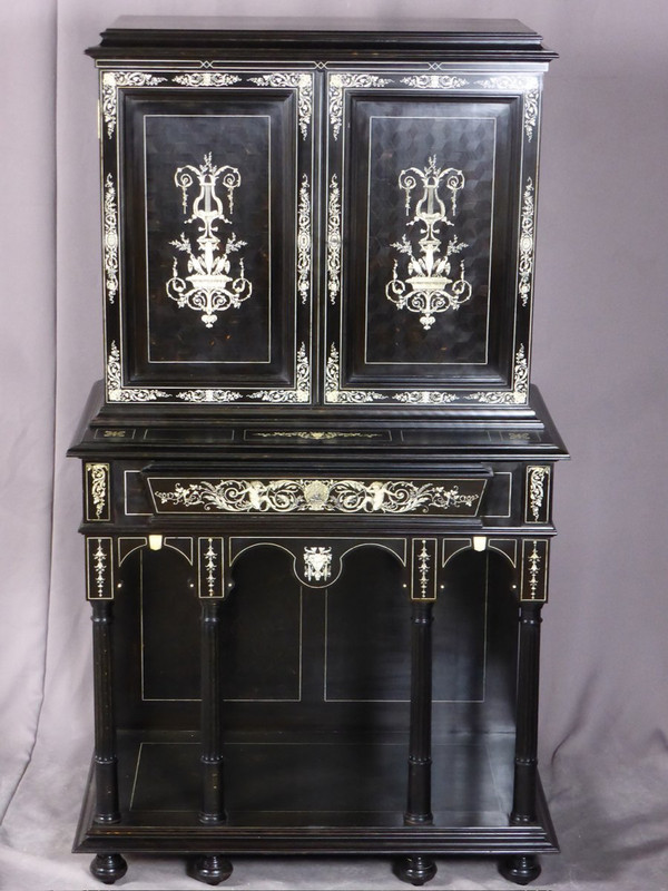 Buffet formante un mobile in ebano, periodo Napoleone III